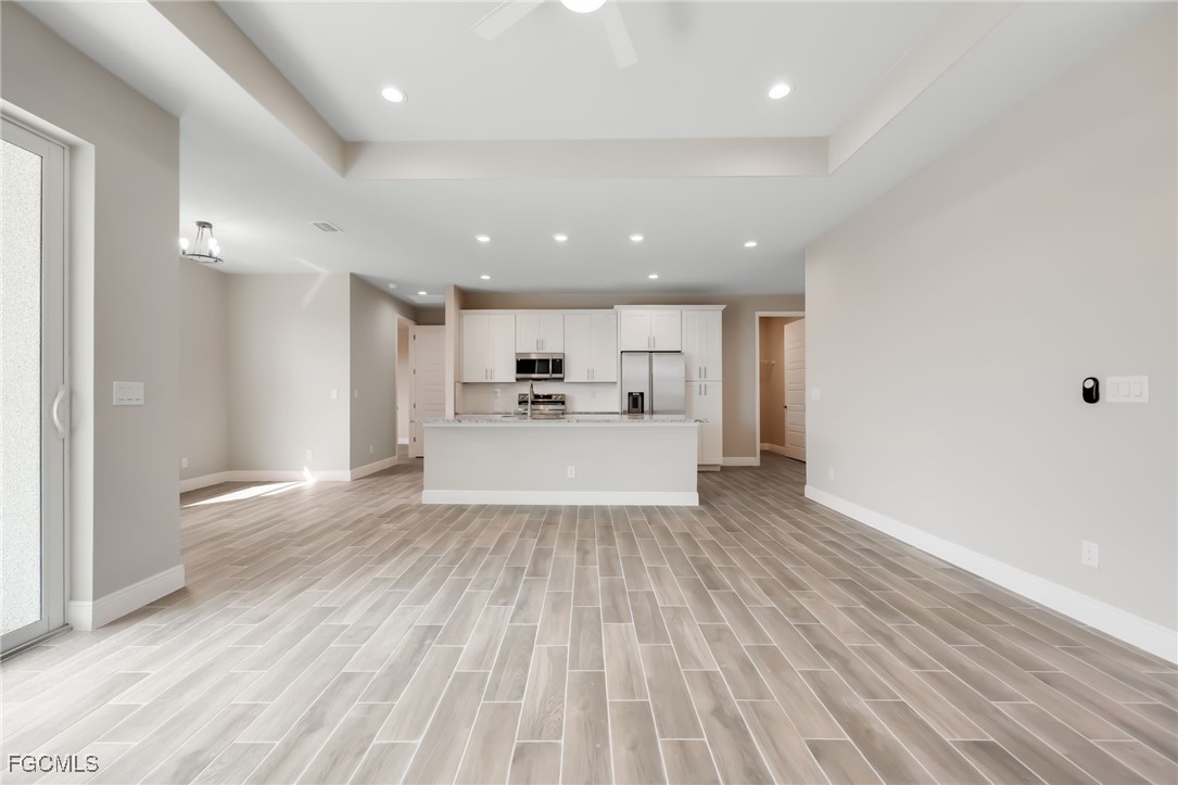1346 Radio Loop Property Photo 5