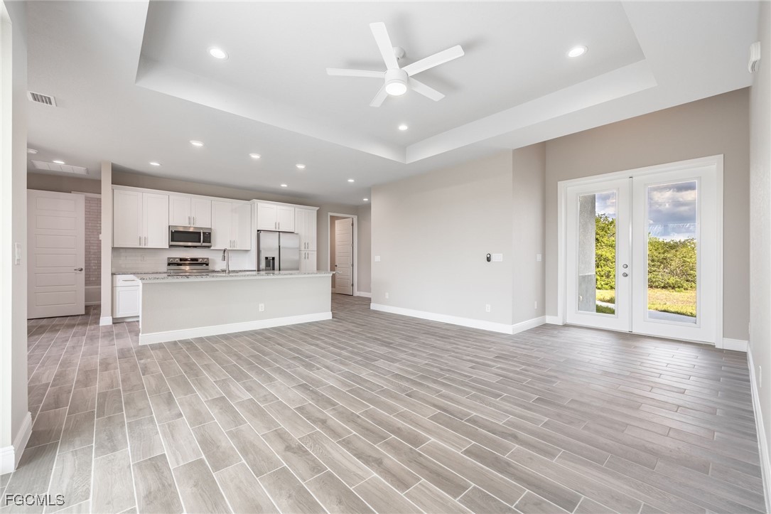 1346 Radio Loop Property Photo 6