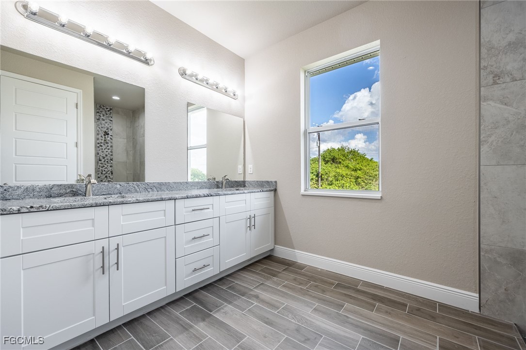 1346 Radio Loop Property Photo 23