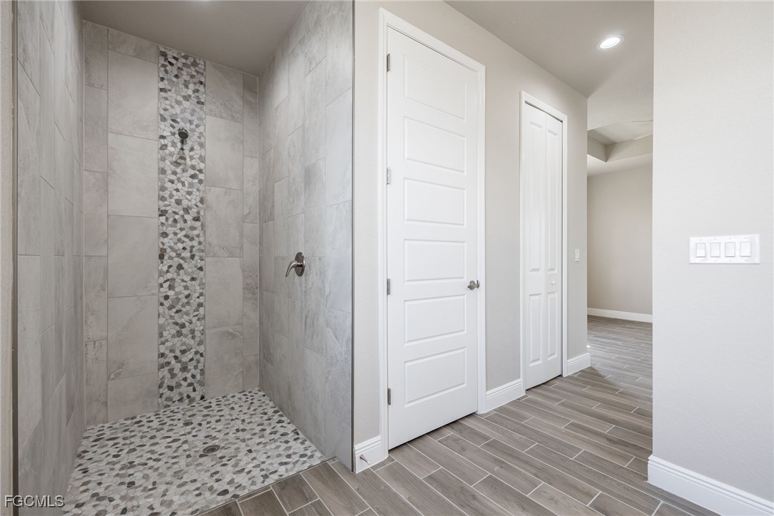 1346 Radio Loop Property Photo 24