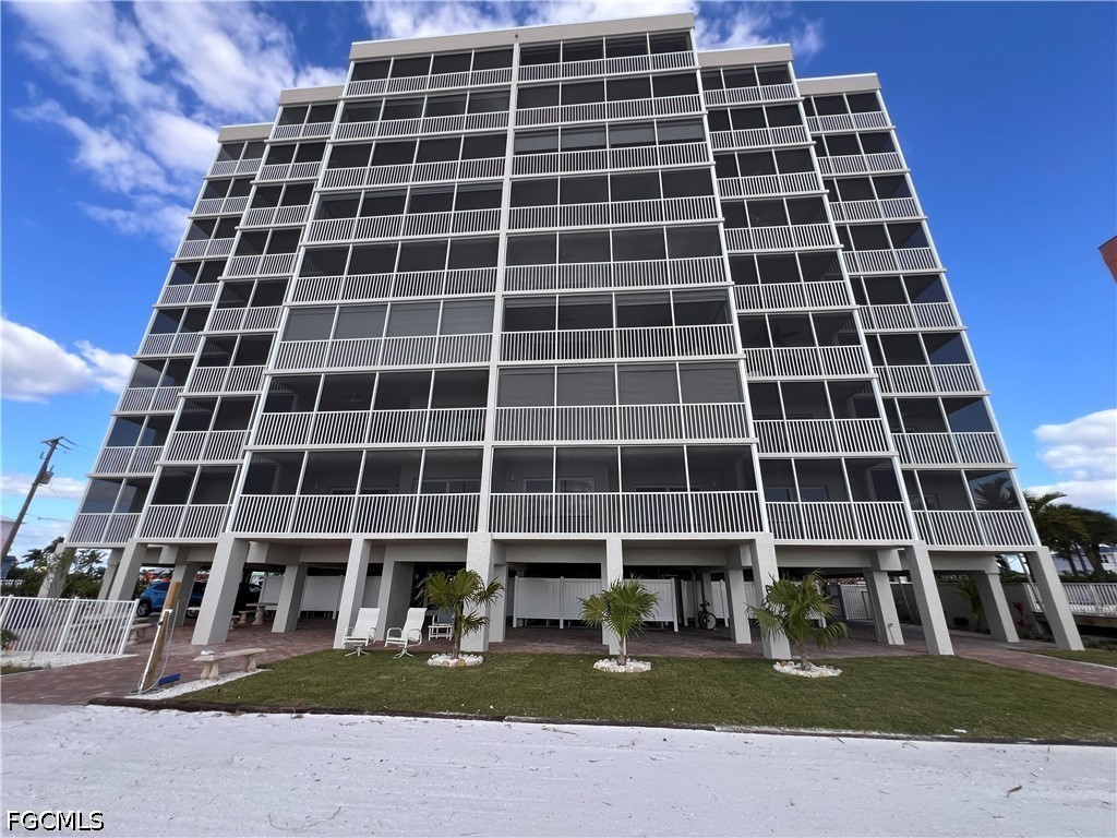 500 Estero Blvd 195 Property Photo 5