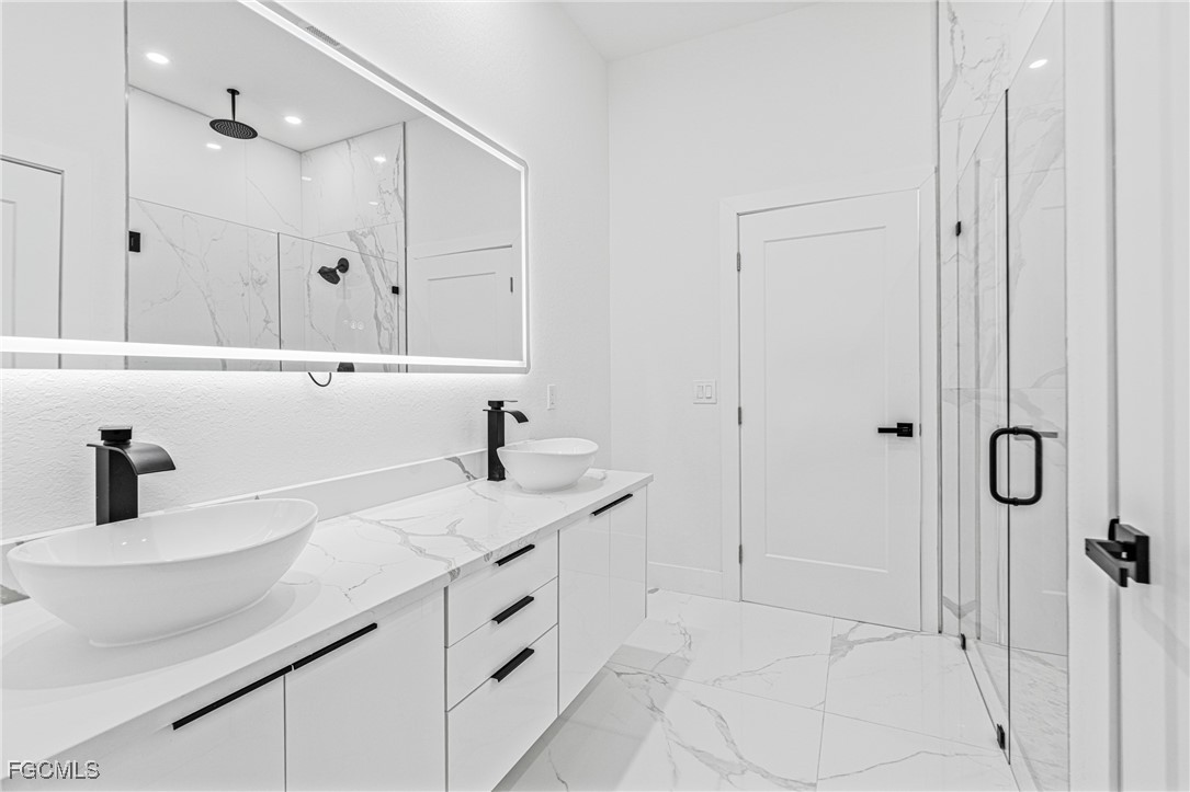 5008 N Obispo Cir Property Photo 35