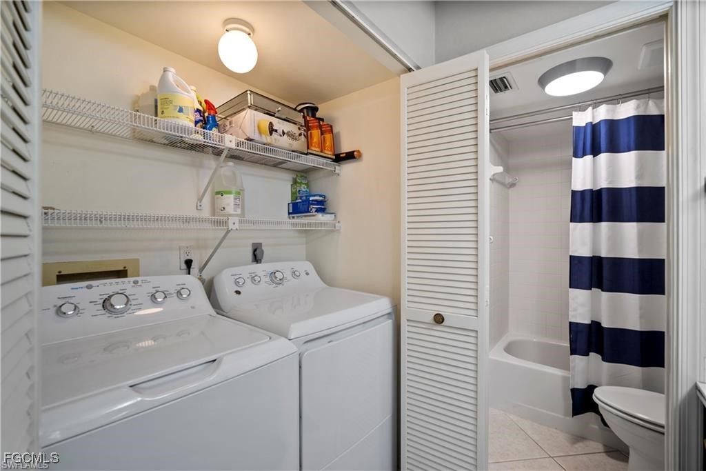 7430 Lake Breeze Dr 402 Property Photo 16