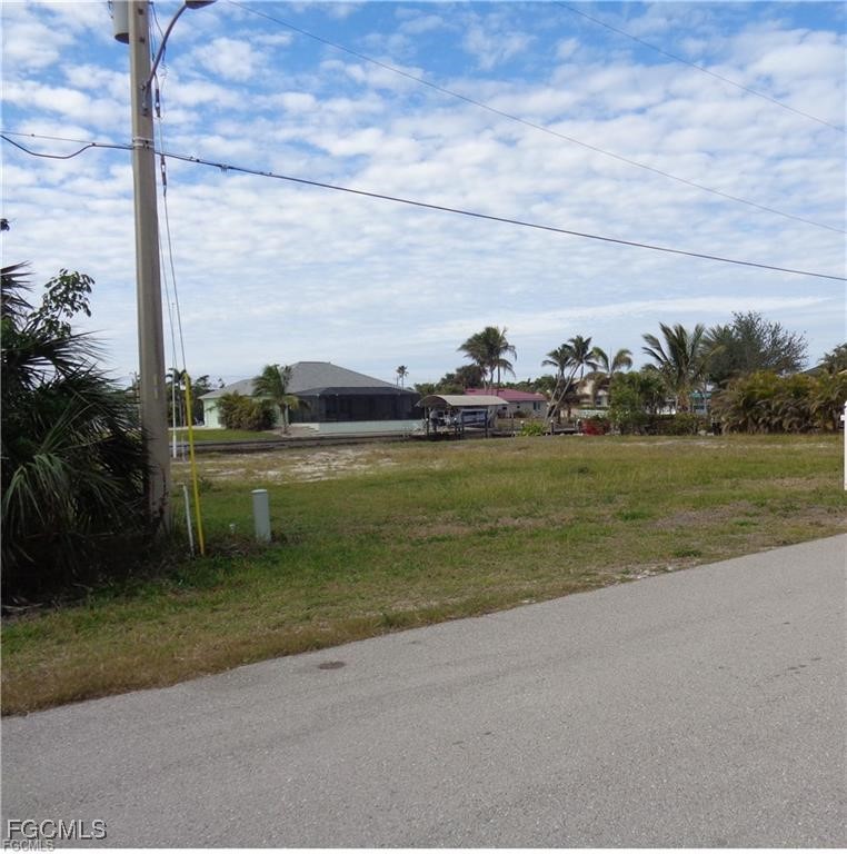 2947 Cussell Dr Property Photo 9