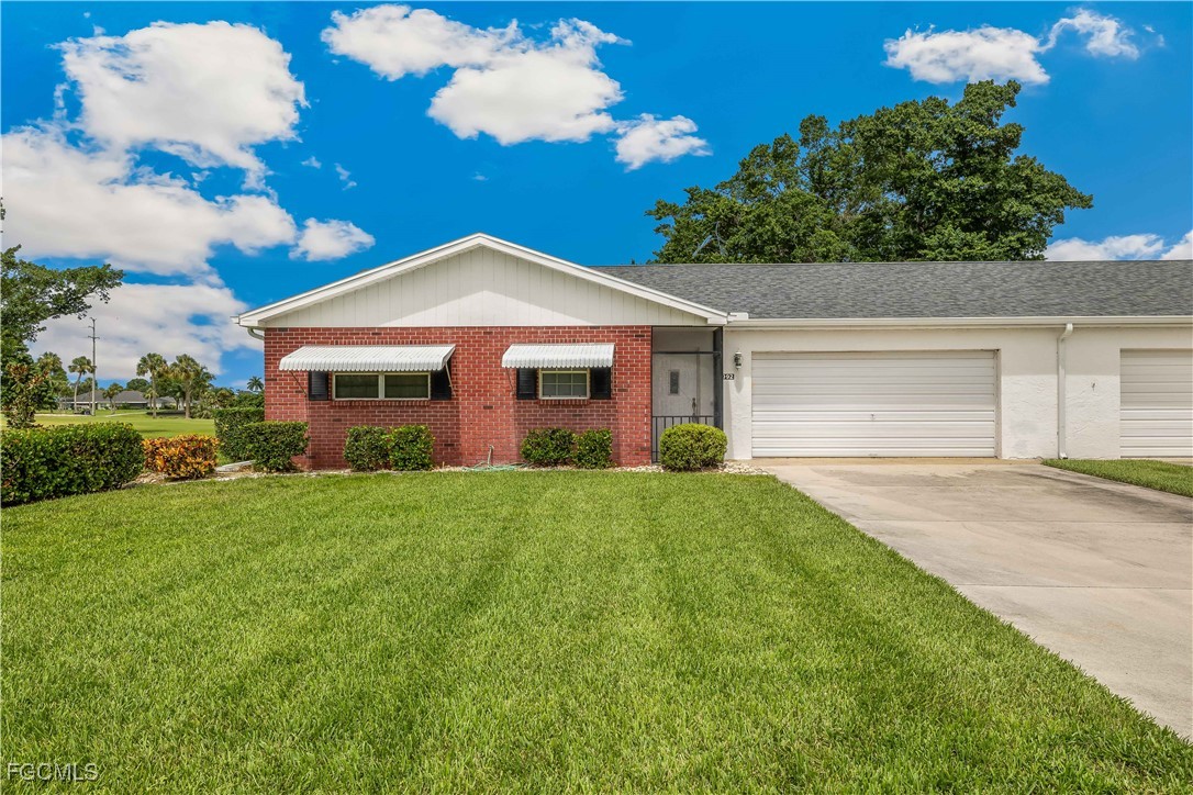 6992 Edgewater Cir Property Photo 1