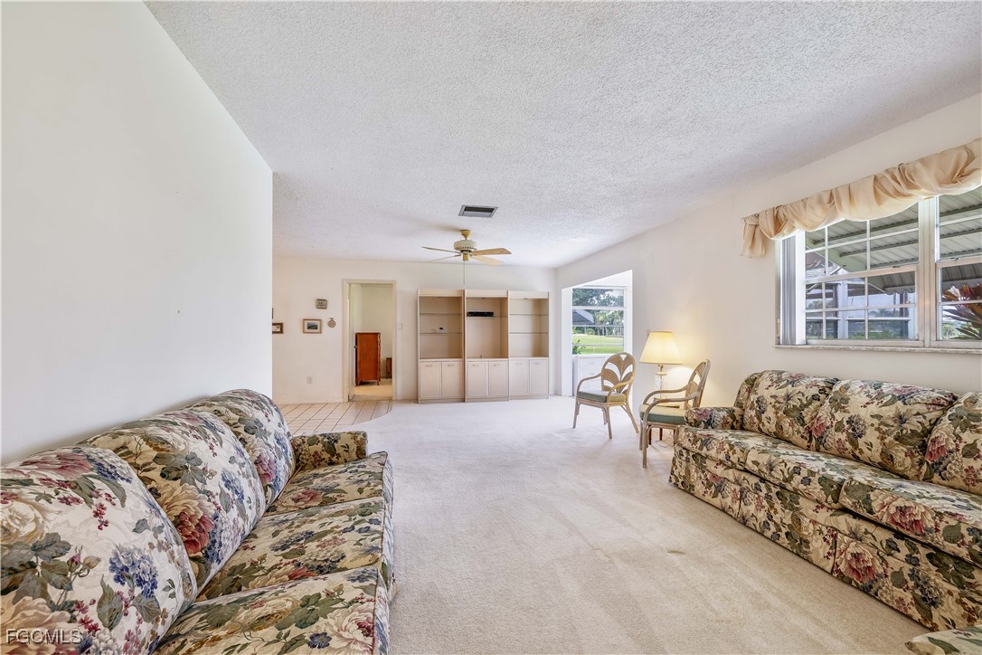 6992 Edgewater Cir Property Photo 8
