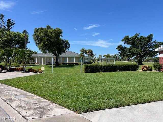 6992 Edgewater Cir Property Photo 18