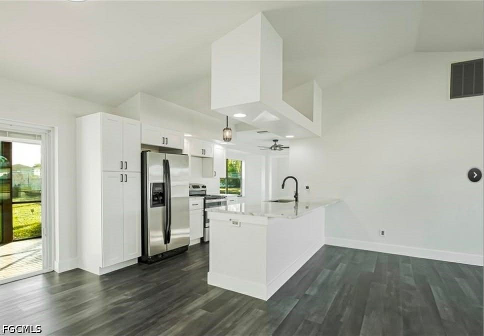 2935 Sw 1st Pl Property Photo 2