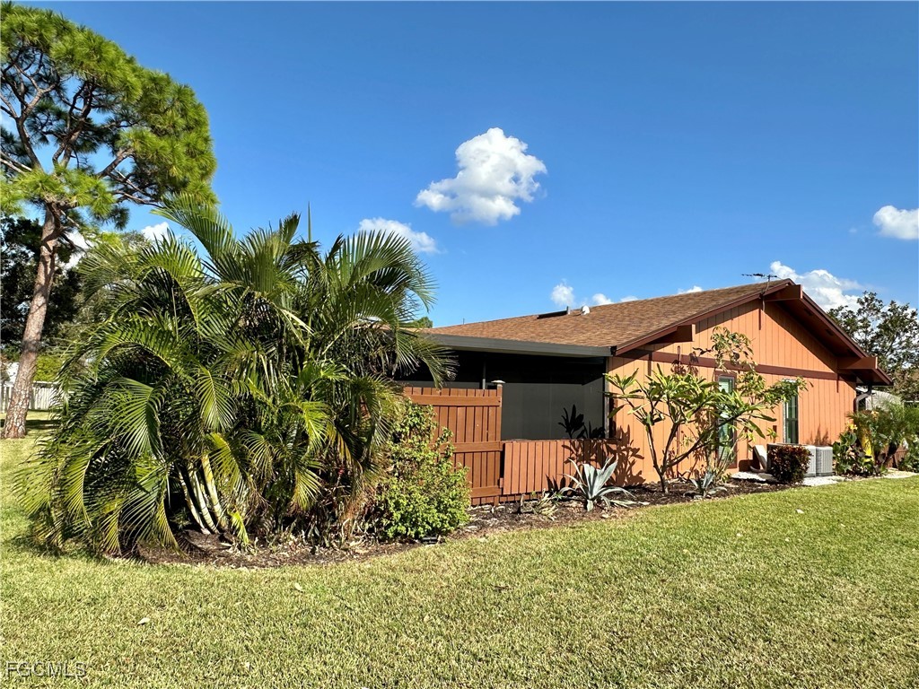 15427 Crystal Lake Dr Property Photo 33