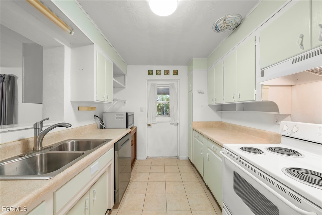 2285 Sunrise Blvd Property Photo 12