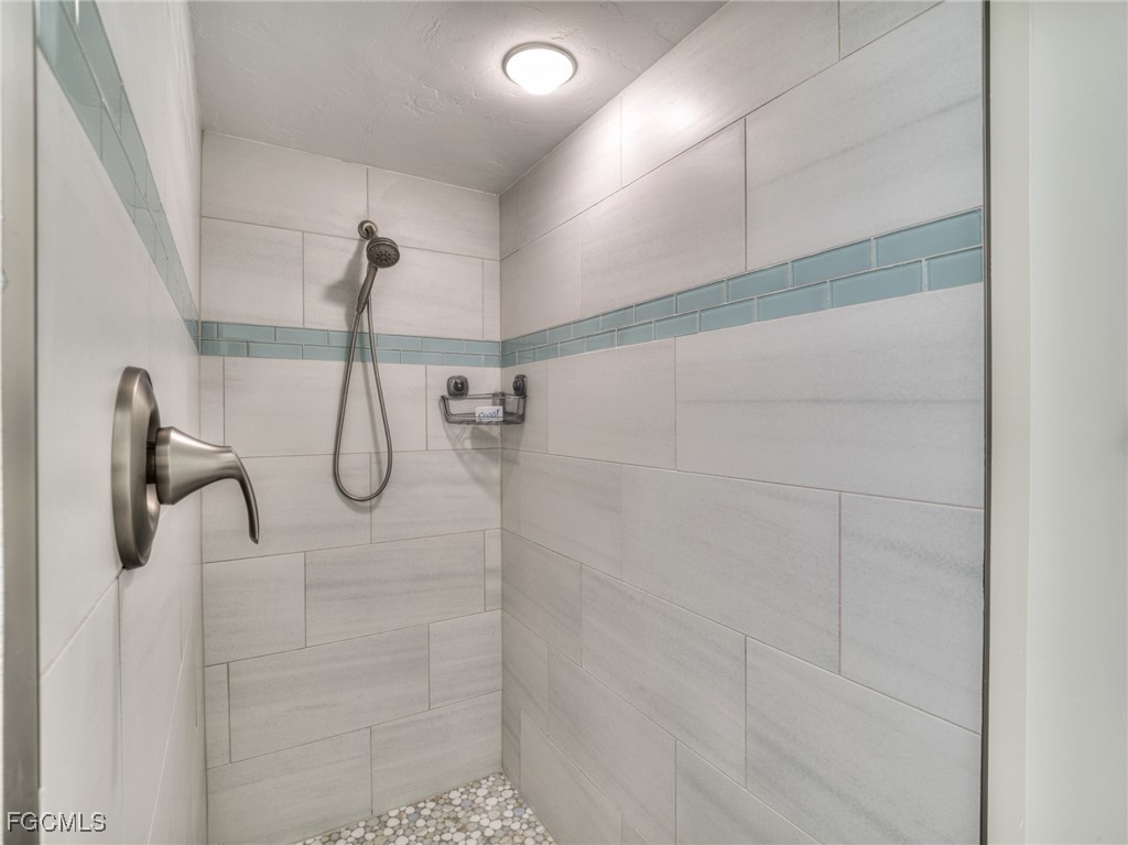 11510 Murmond Ln Property Photo 17