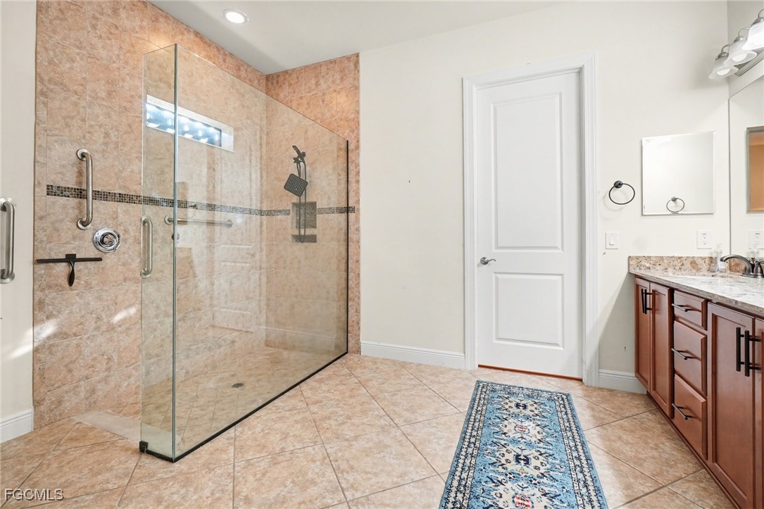 12715 Fairington Way Property Photo 12