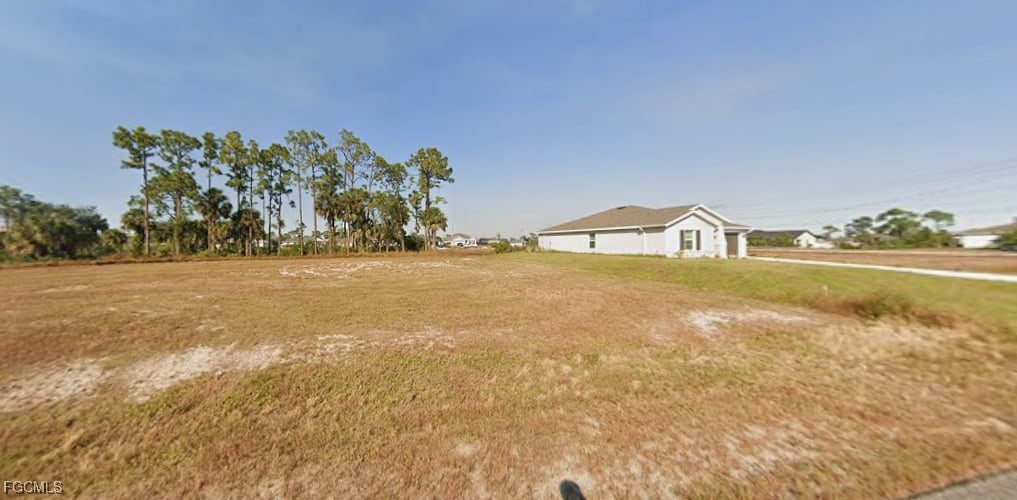 1605 Ne 33rd Ter Property Photo 3