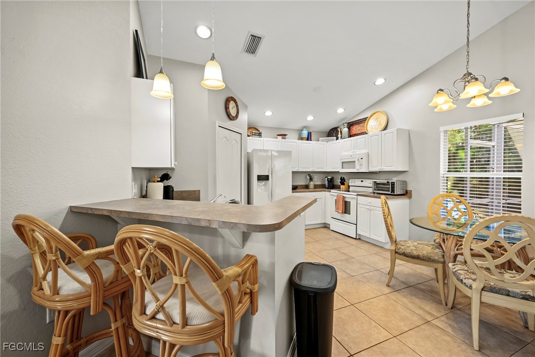 1831 Se Van Loon Ter Property Photo 11