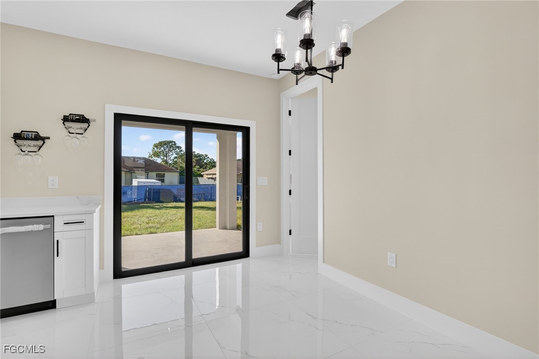 3207 40th St W Property Photo 10