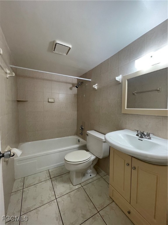 2366 E Mall Dr 304 Property Photo 23