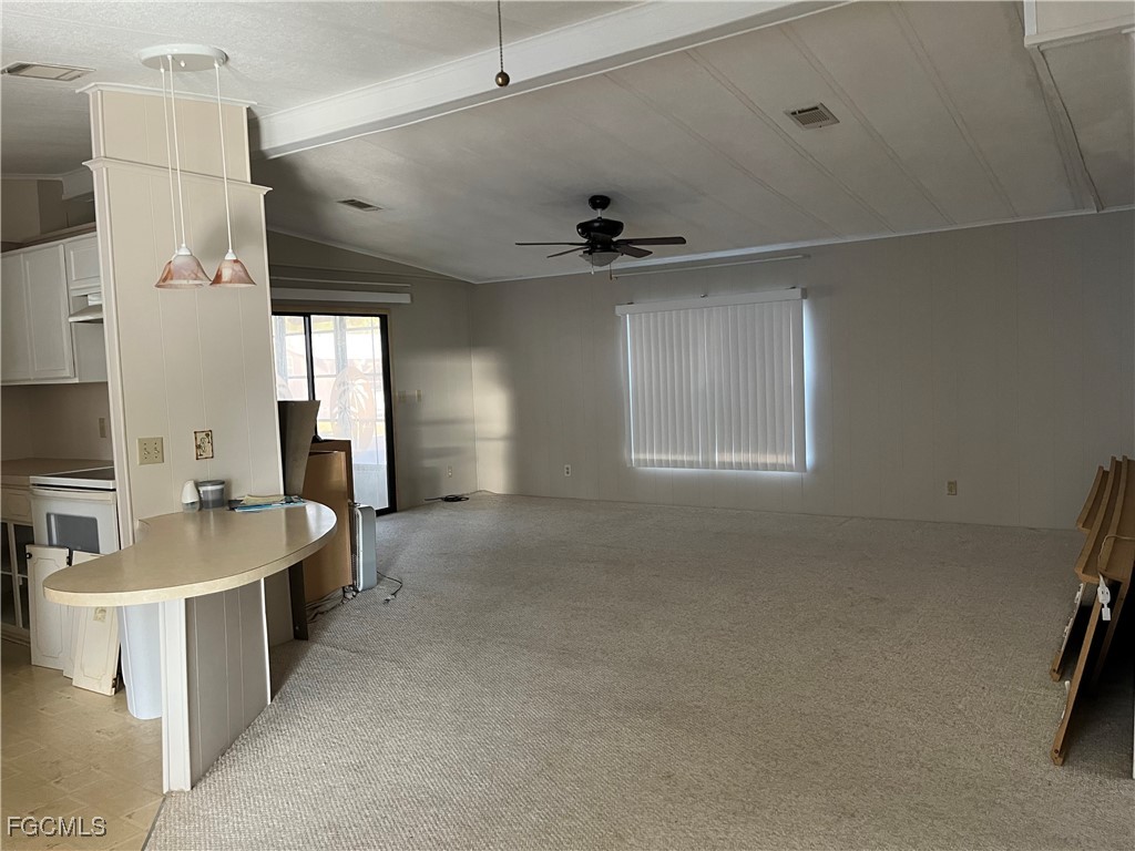 65 Sunset Cir Property Photo 6