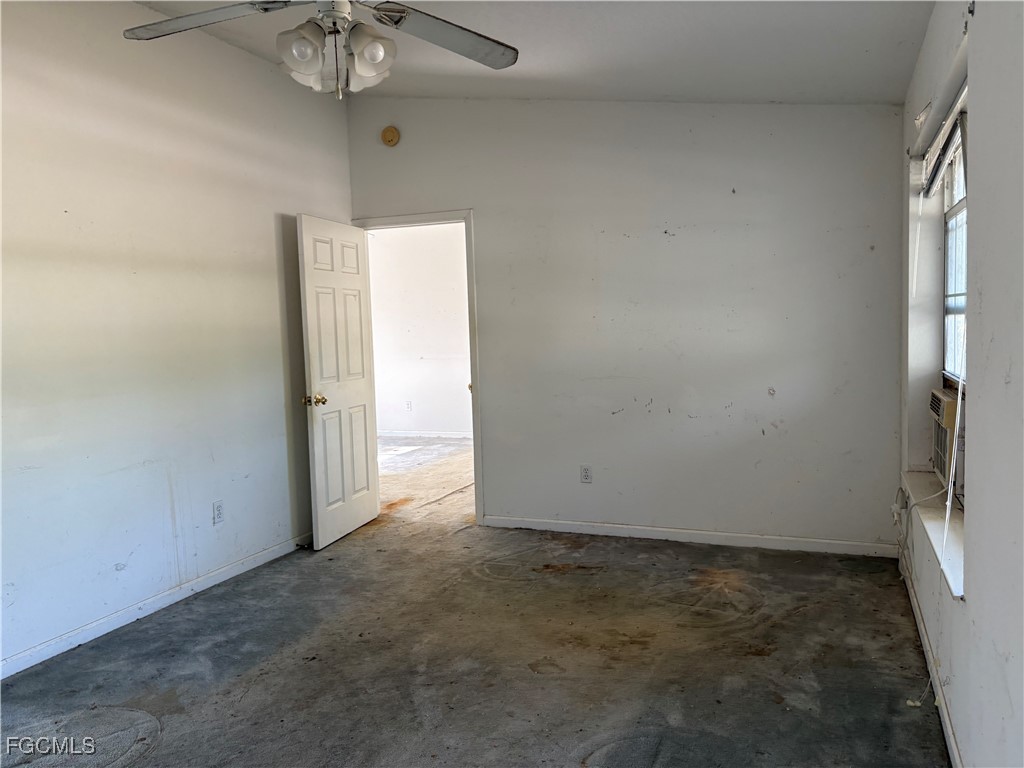 27373 Sandrala Dr Property Photo 7