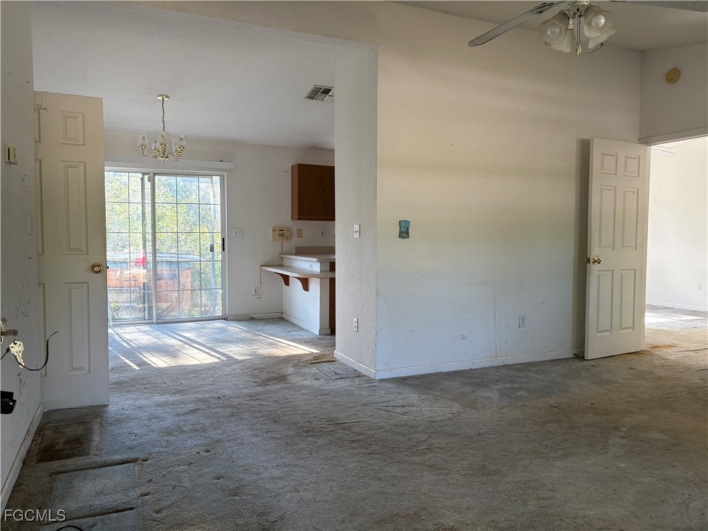 27373 Sandrala Dr Property Photo 8