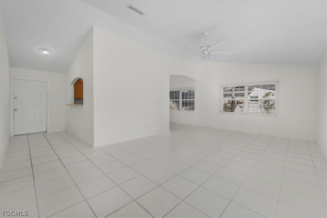 1302 Ne 4th Ter Property Photo 7