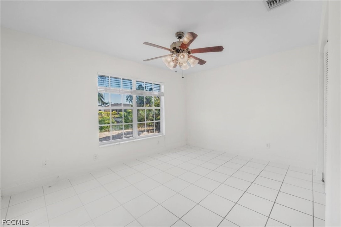 1302 Ne 4th Ter Property Photo 18