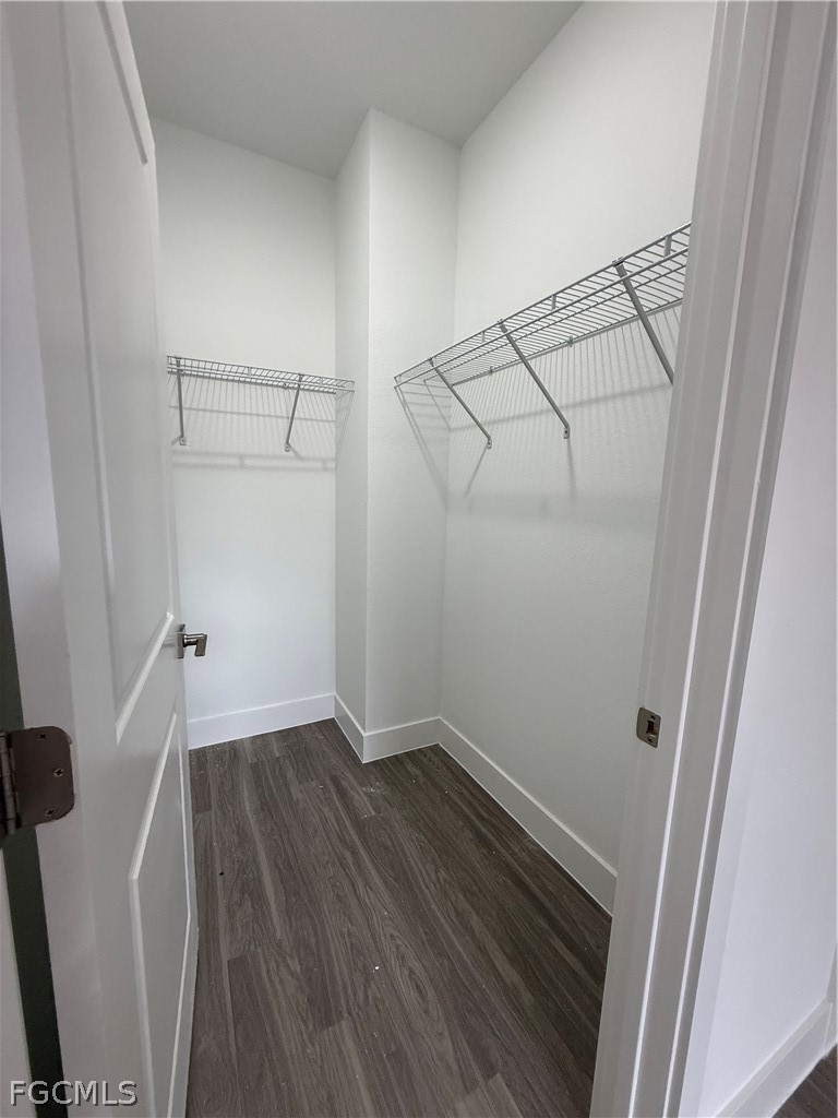 1048 Jay Ct Property Photo 18