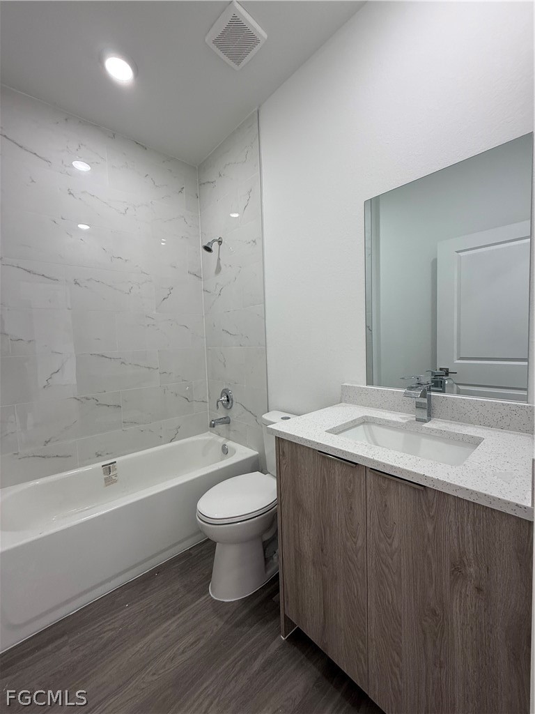 1048 Jay Ct Property Photo 25