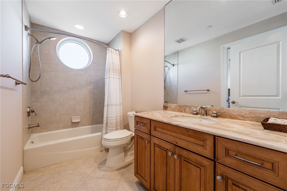 4192 Bay Beach Ln 881 Property Photo 25