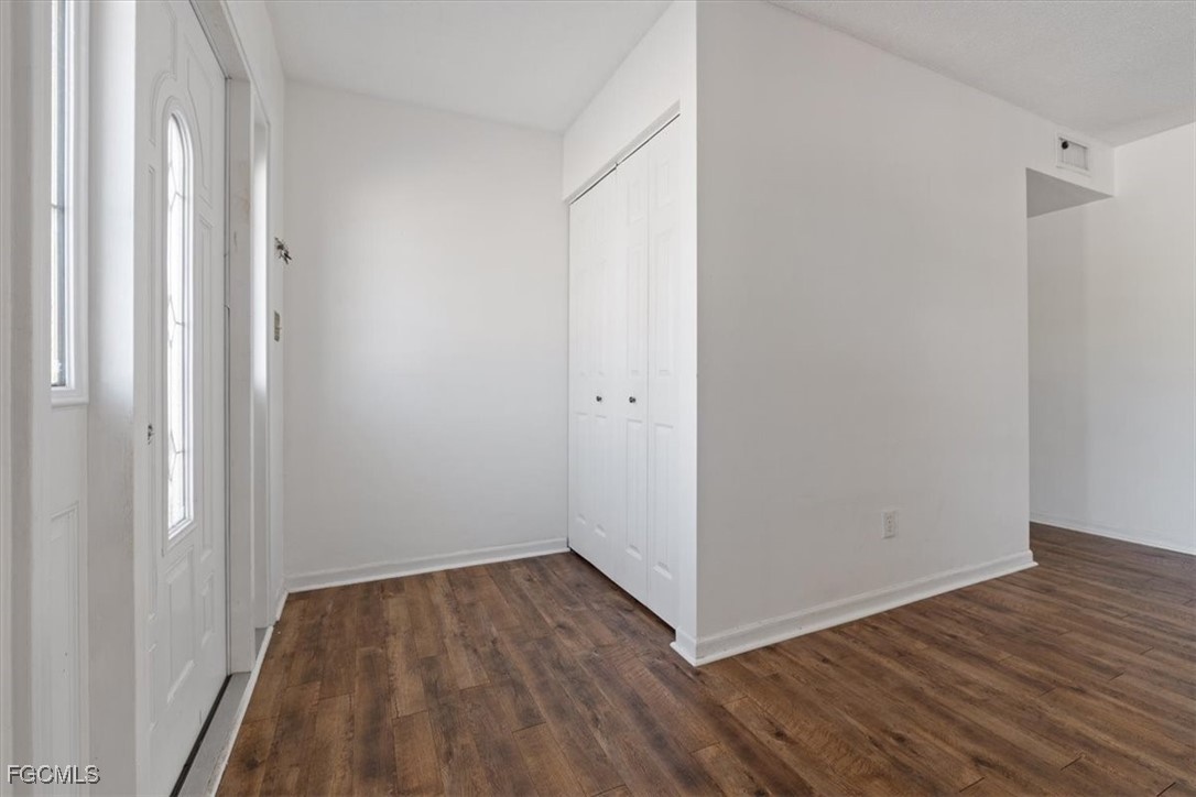 610 E Avenida Del Rio Property Photo 6