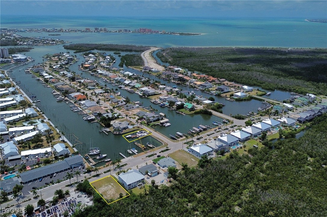 12070 Siesta Dr Property Photo 1