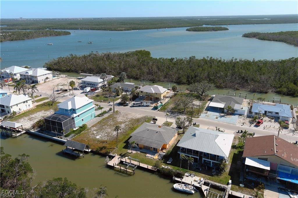 175 Tropical Shores Way 177 Property Photo 16