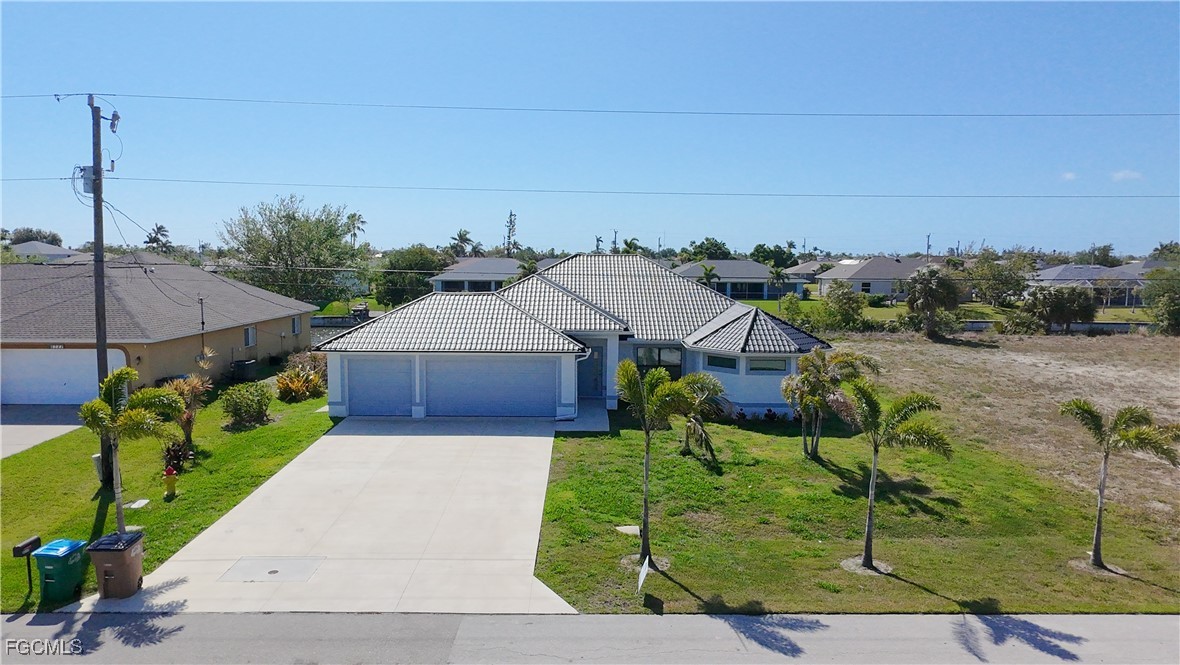3318 SW 8th PL Property Photo 1