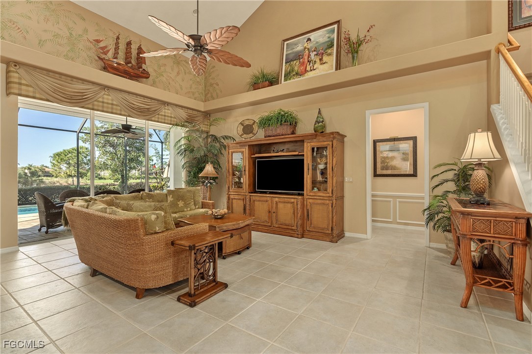 9090 Prosperity Way Property Photo 8