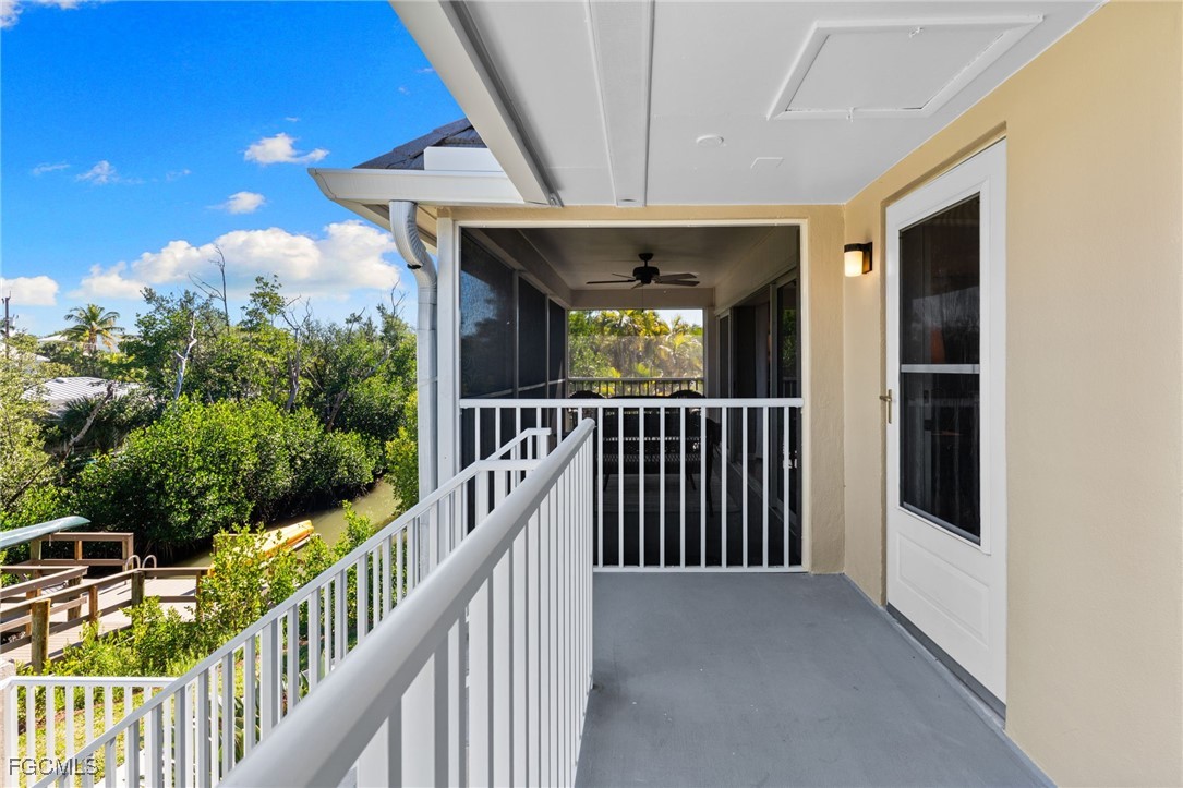 601 Periwinkle Way C-5 Property Photo 6