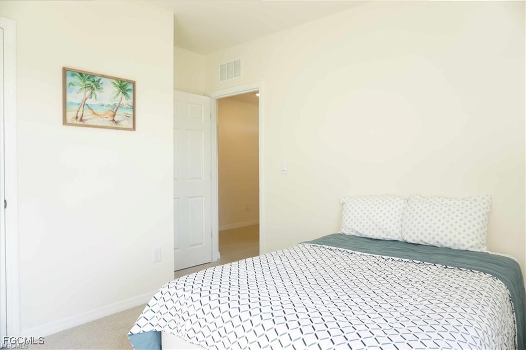 517 Kismet Pkwy W Property Photo 8