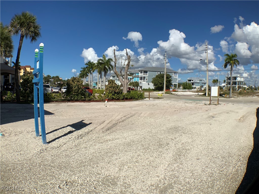 700 Estero Blvd Property Photo 8