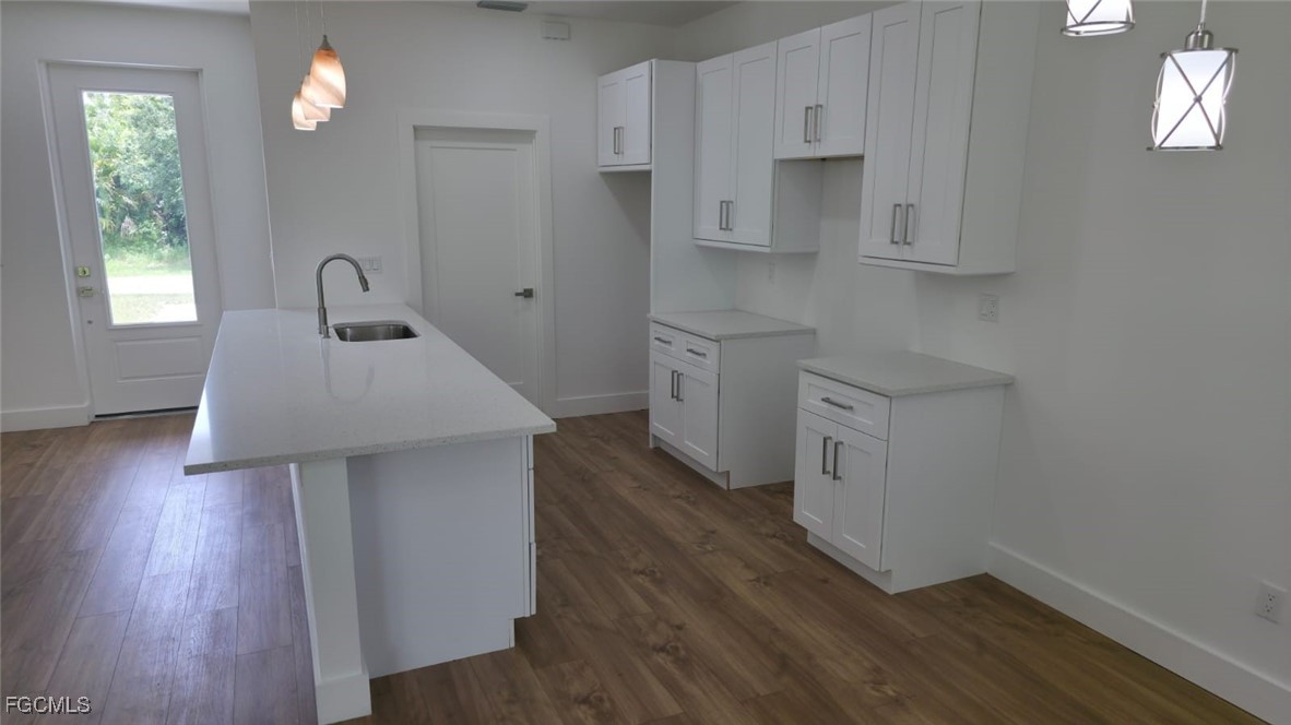 5005 Eifel Ln Property Photo 14