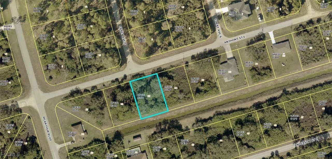 1006 Anthony St E Property Photo 1