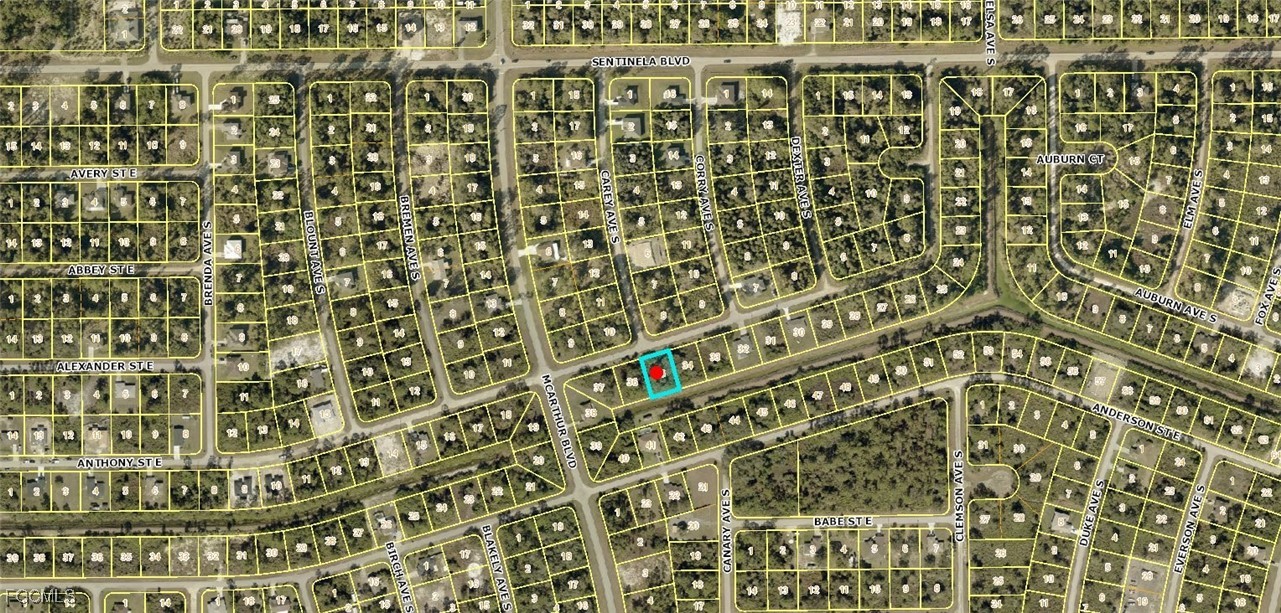 1006 Anthony St E Property Photo 2