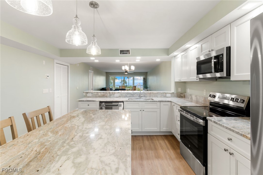 3049 W Gulf Dr 101 Property Photo 4