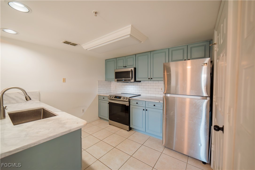 1771 Four Mile Cove Pkwy 1031 Property Photo 10