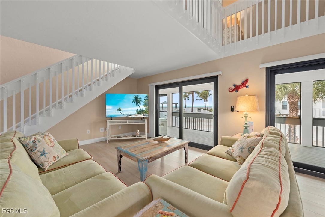 6 Beach Homes Property Photo 17