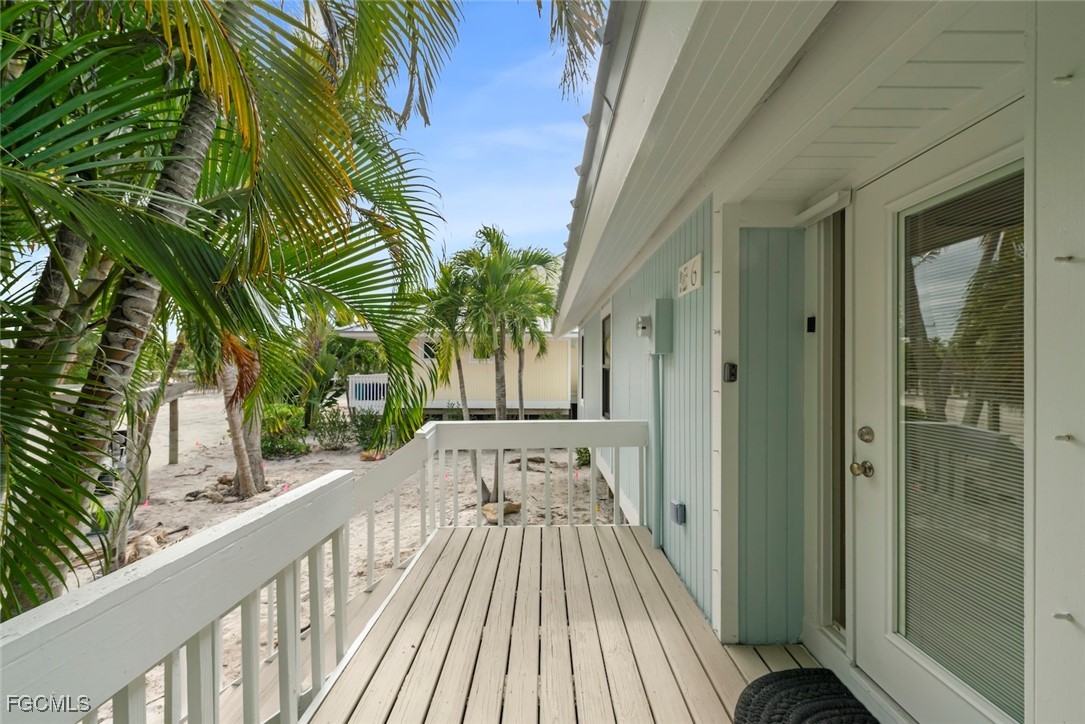 6 Beach Homes Property Photo 18