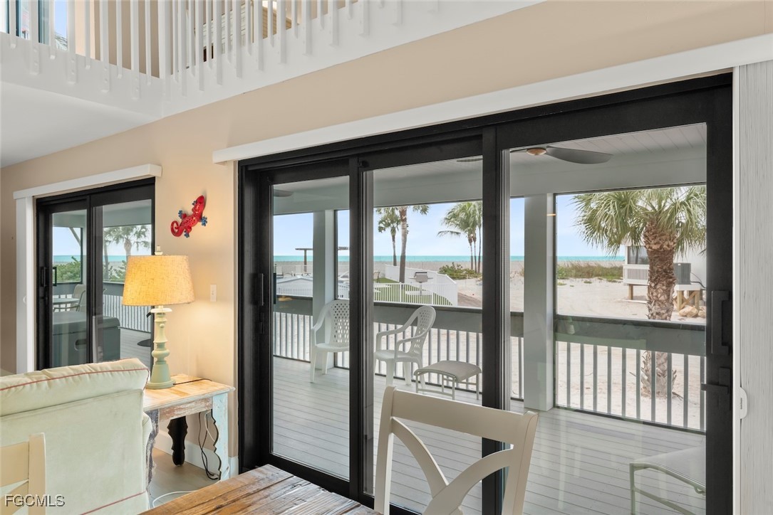 6 Beach Homes Property Photo 20