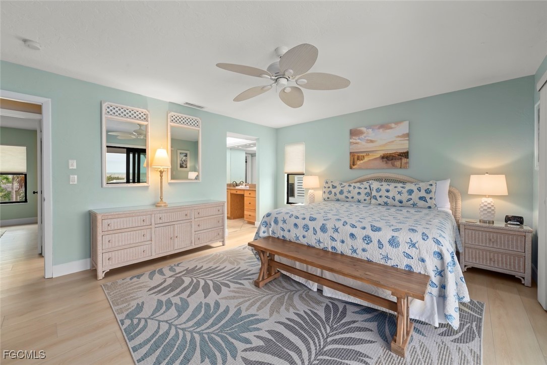 6 Beach Homes Property Photo 21