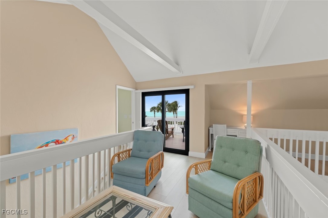6 Beach Homes Property Photo 35