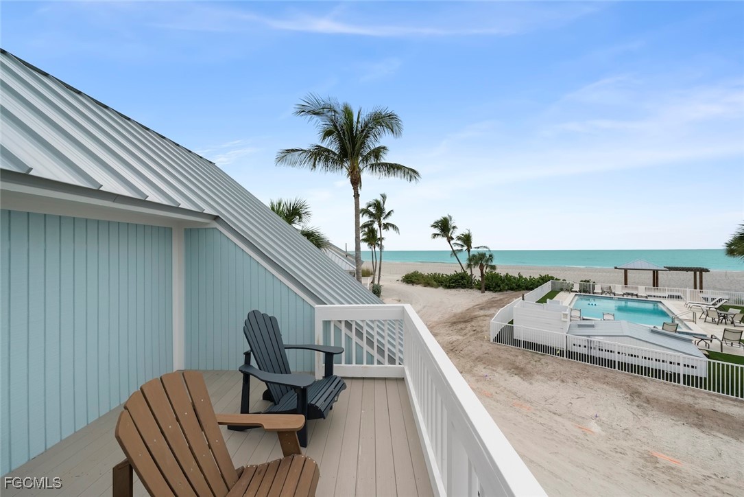 6 Beach Homes Property Photo 38