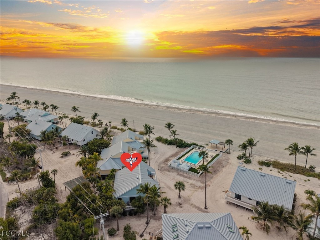 6 Beach Homes Property Photo 41