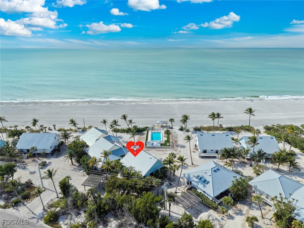6 Beach Homes Property Photo 44