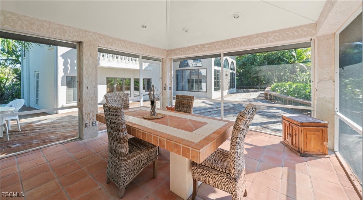 16632 Captiva Dr Property Photo 14